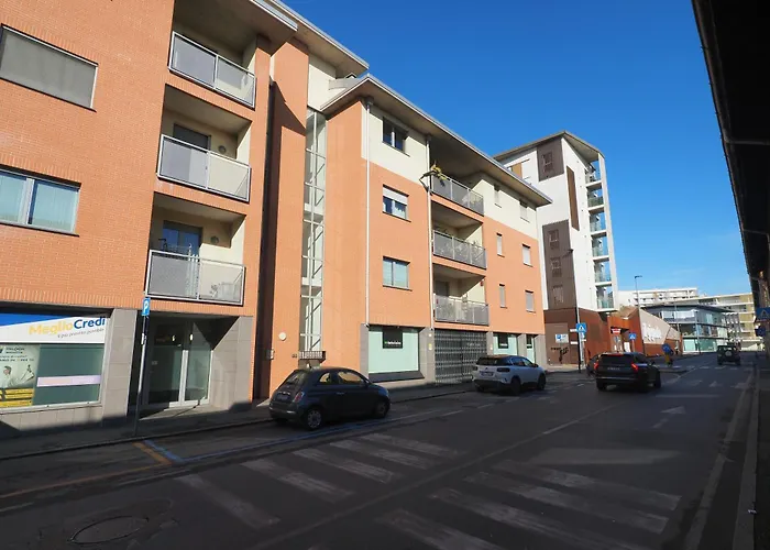 City Center - Modern Flat With Free Parking And Wifi - Apt A