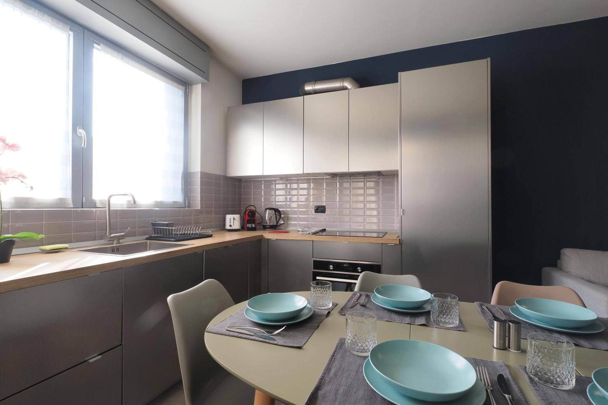 Apartment Center - Modern Flat With Free Parking And Wifi - A