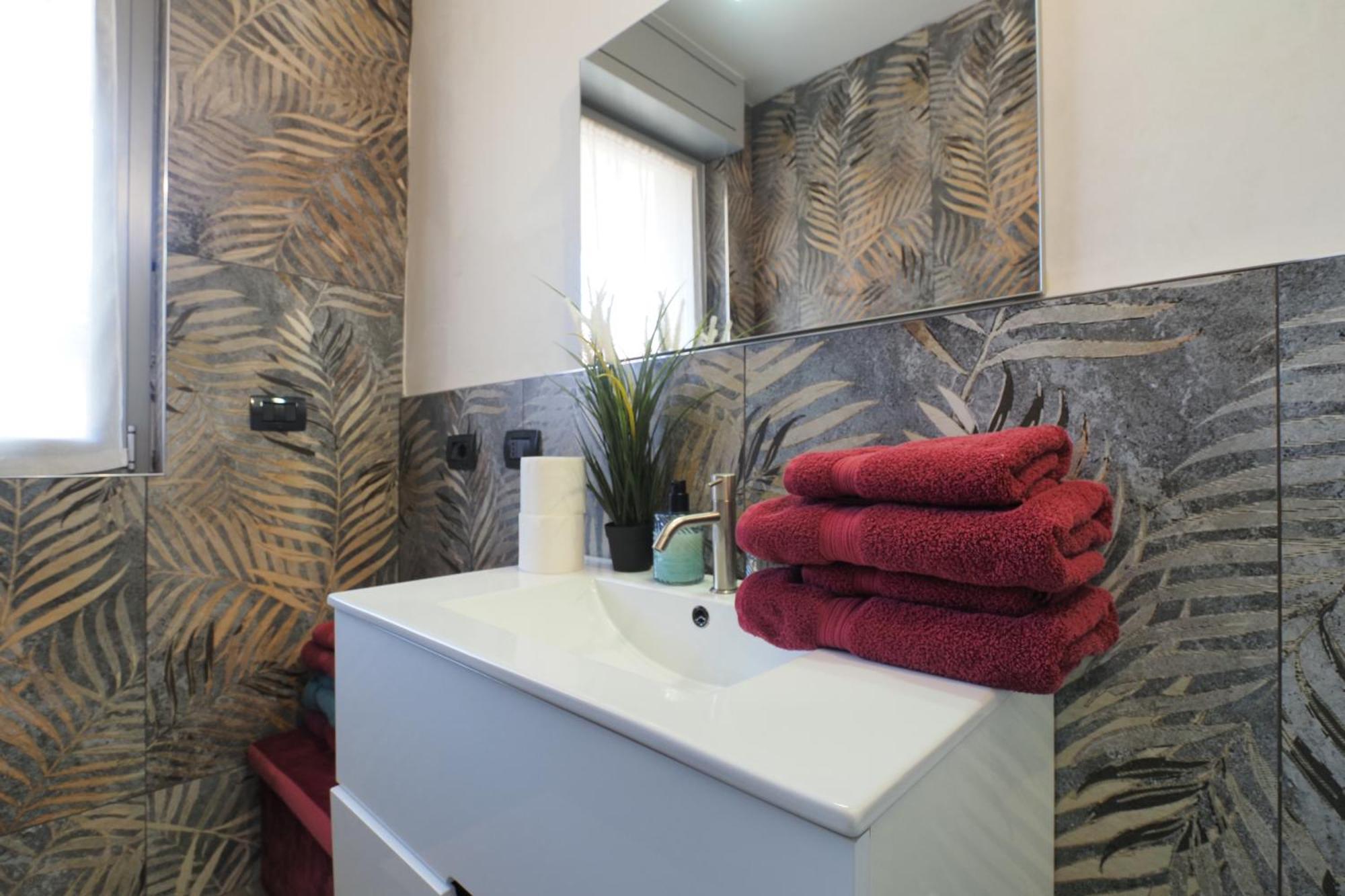 Center - Modern Flat With Free Parking And Wifi - A Apartment