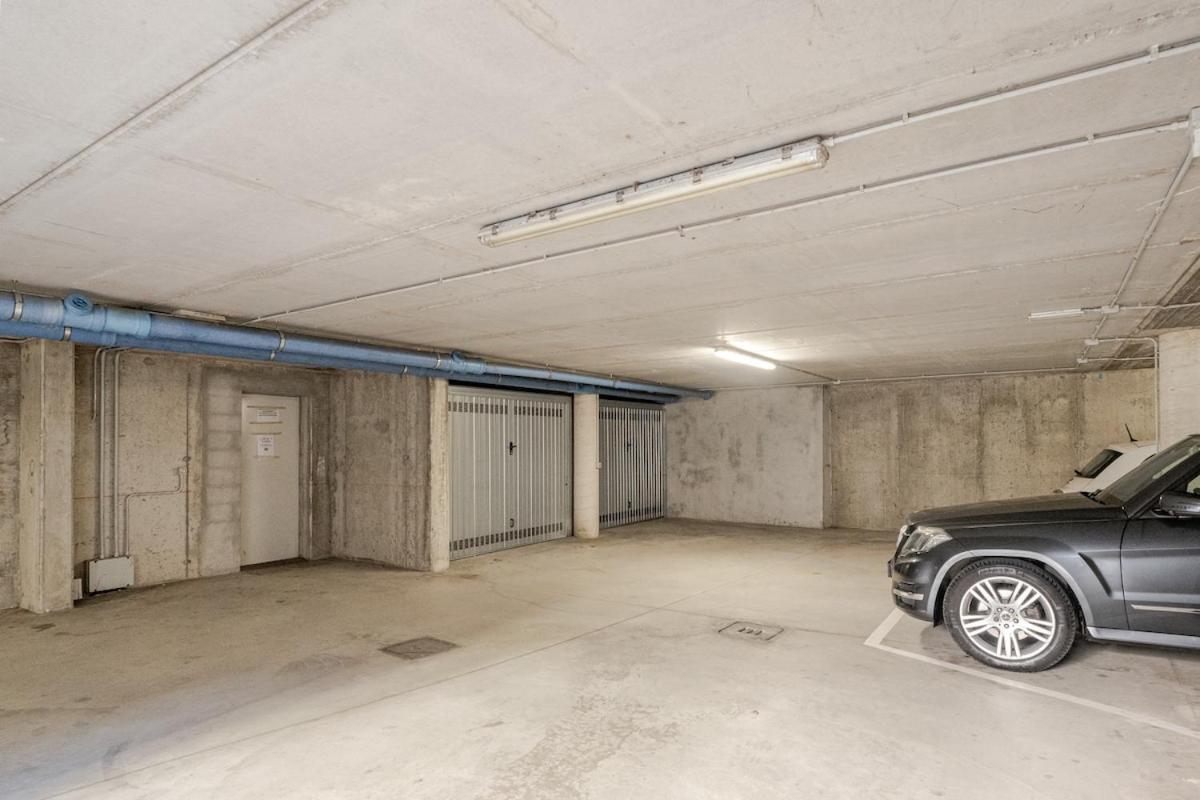 Apartment Center - Modern Flat With Free Parking And Wifi - A *