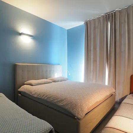 City Center - Modern Flat With Free Parking And Wifi - Apt A Bergamo Exterior foto