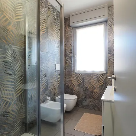 City Center - Modern Flat With Free Parking And Wifi - Apt A Bergamo Exterior foto