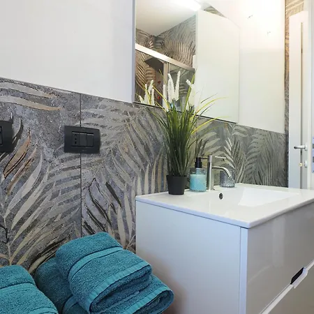City Center - Modern Flat With Free Parking And Wifi - Apt A Bergamo Exterior foto