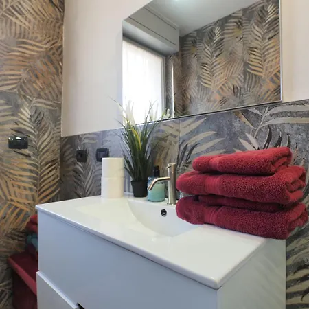 City Center - Modern Flat With Free Parking And Wifi - Apt A Bergamo Exterior foto